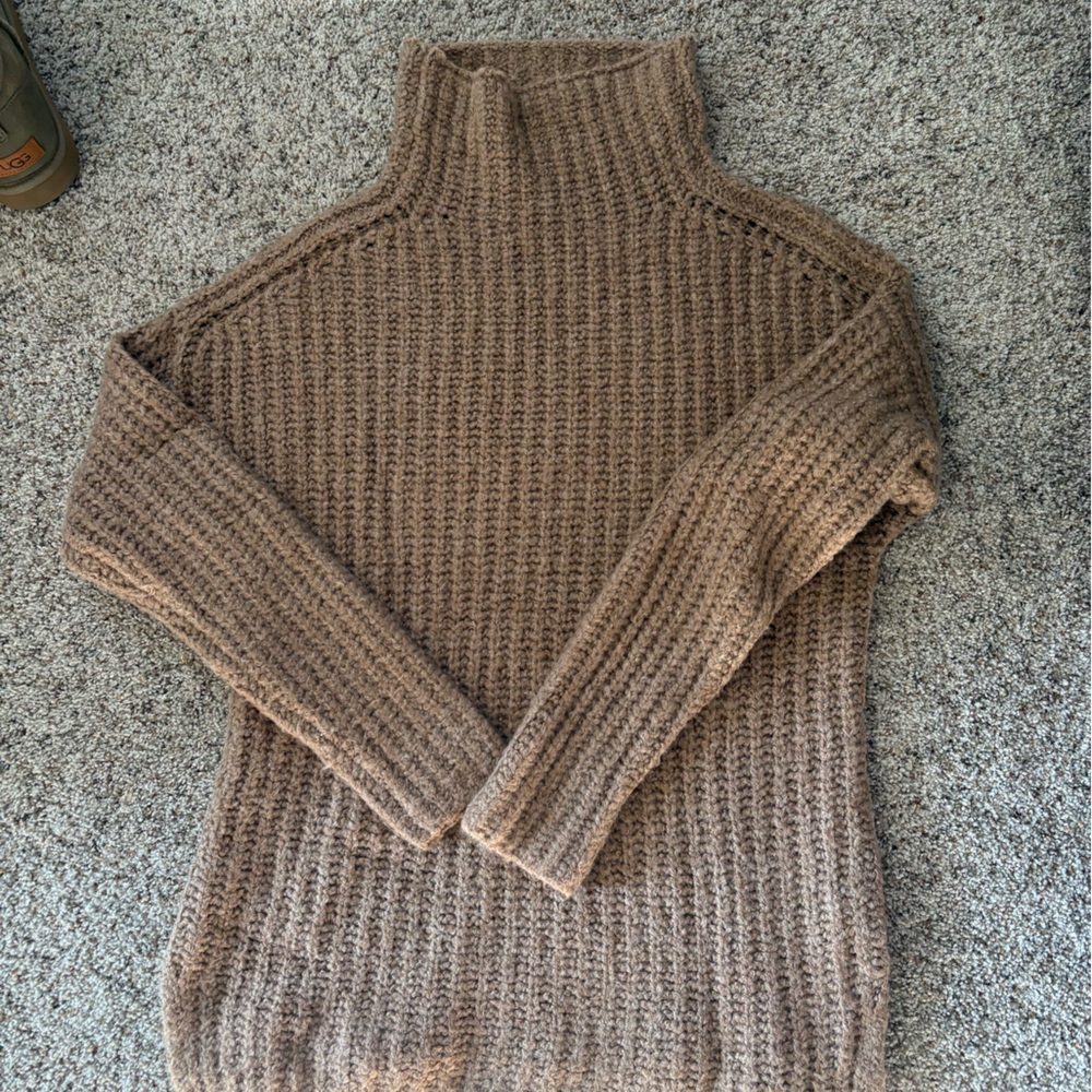 Abercrombie sweater